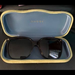 Gucci style number GG0022S
